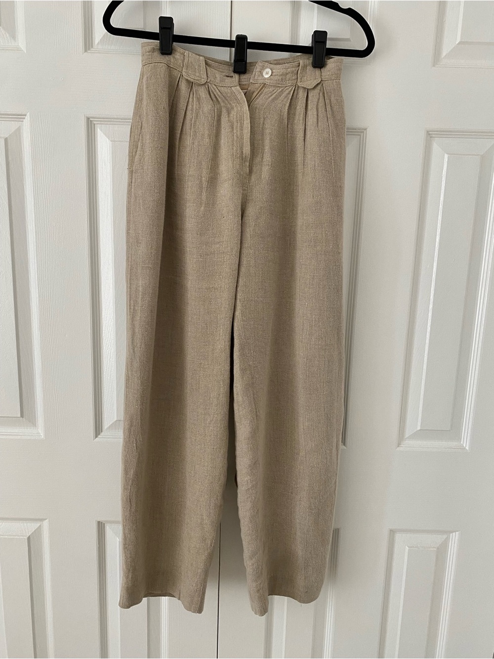 Liz Claiborne Women’s Linen Chinos in Light Beige - Picture 3 of 5